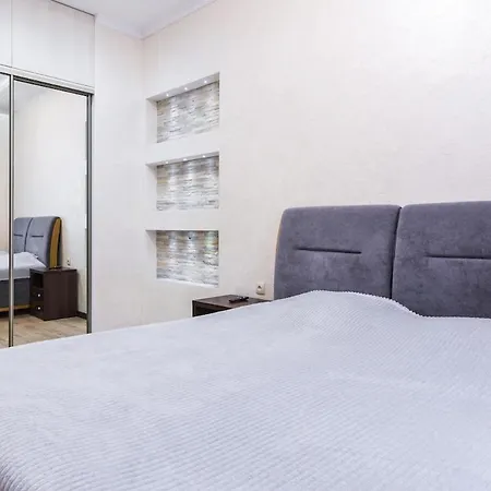 Apartament чудова в центрі львова Lwów